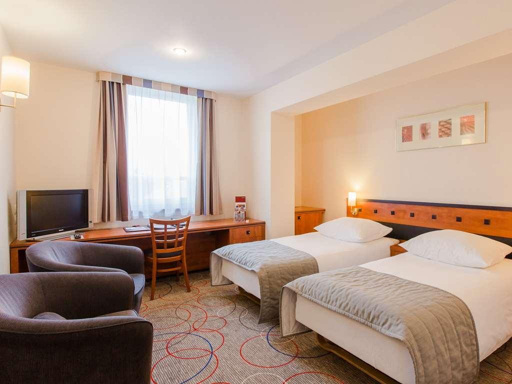 Qubus Hotel Glogow Номер фото