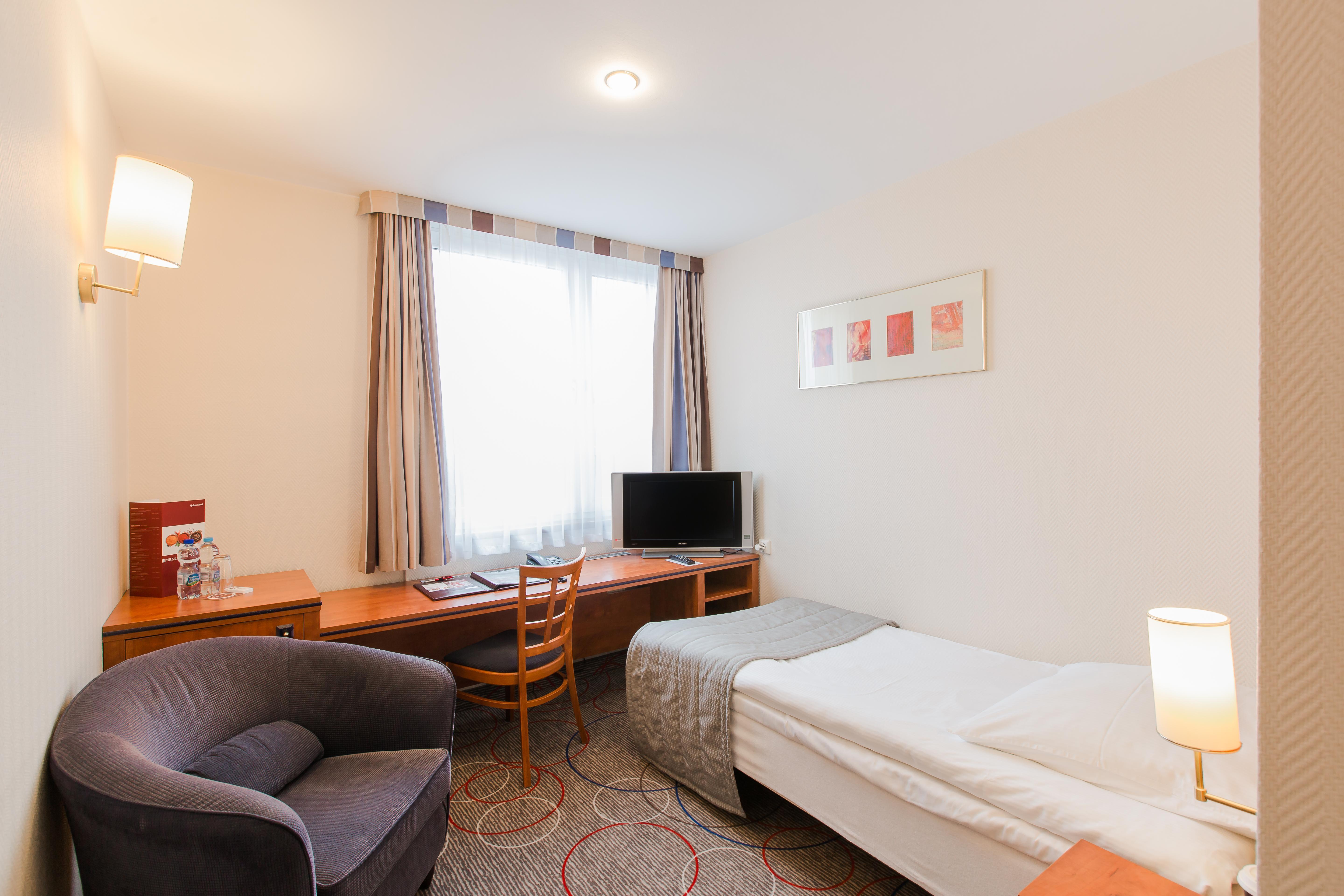 Qubus Hotel Glogow Екстер'єр фото