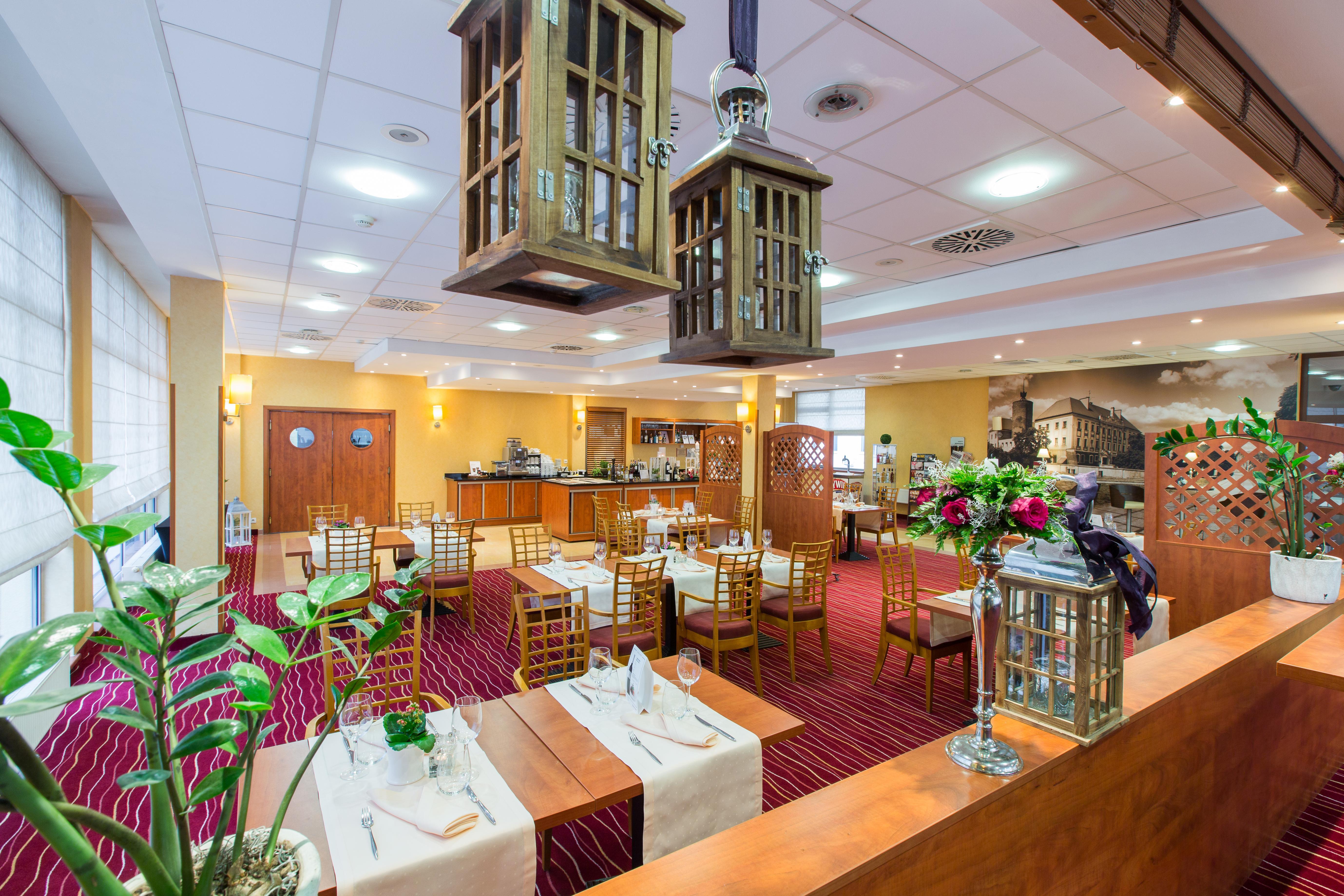Qubus Hotel Glogow Екстер'єр фото