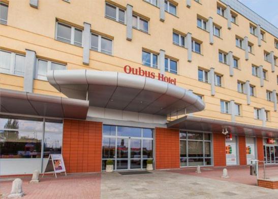 Qubus Hotel Glogow Екстер'єр фото