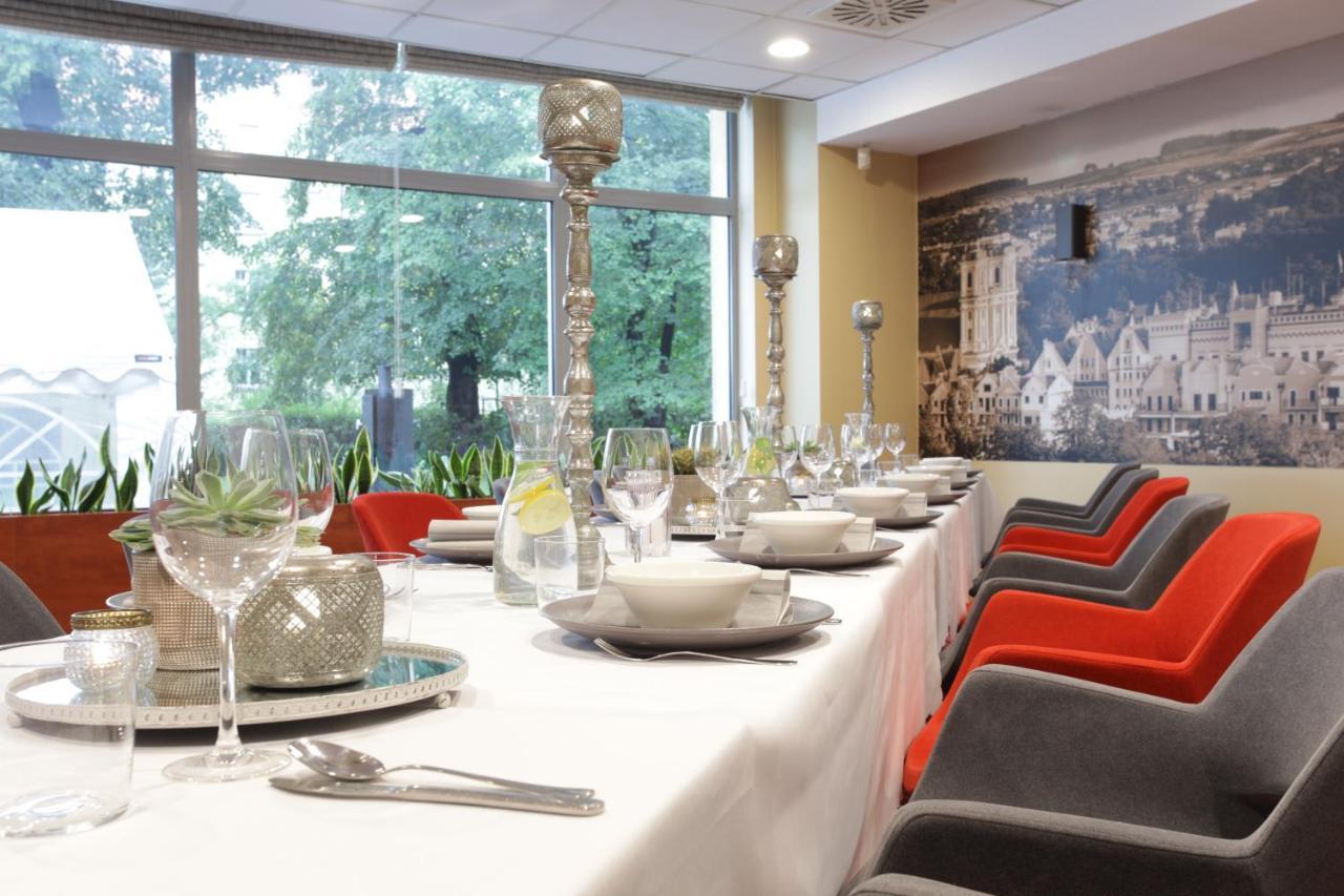 Qubus Hotel Glogow Екстер'єр фото
