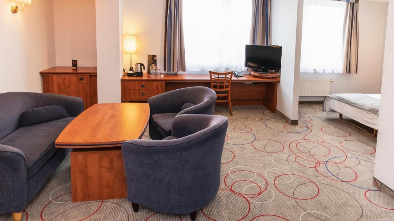 Qubus Hotel Glogow Екстер'єр фото