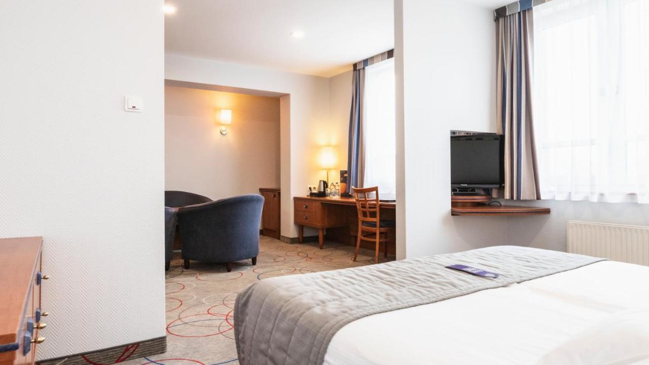 Qubus Hotel Glogow Екстер'єр фото